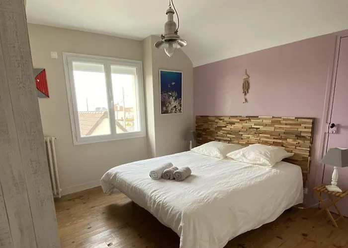 La Maison Des Phares بيت للعطل *