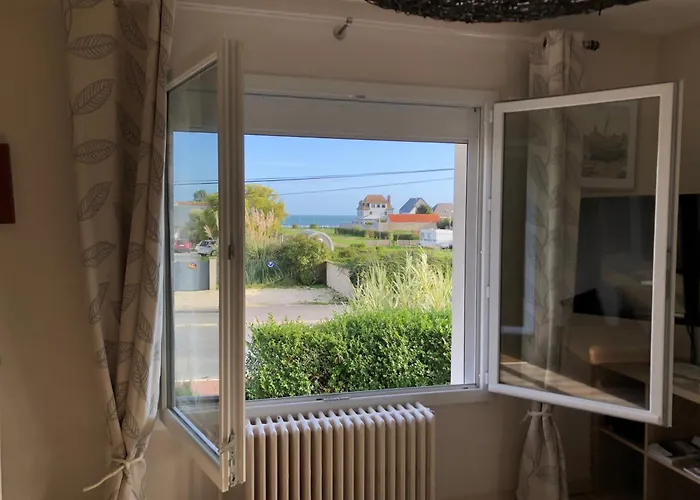 La Maison Des Phares Holiday home Lion-sur-Mer