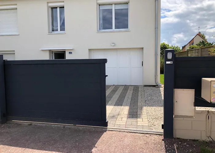 La Maison Des Phares ليو سور مير